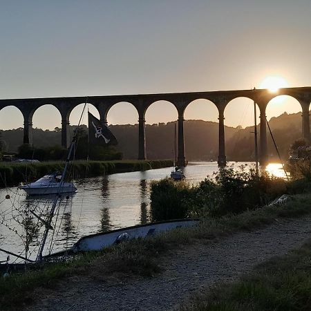 Апартаменты The Artist'S Retreat Calstock Экстерьер фото