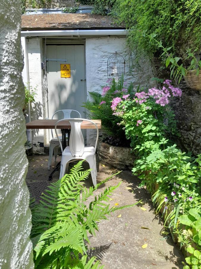 Апартаменты The Artist'S Retreat Calstock Экстерьер фото